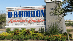 SKN | D.R. Horton Shares Under Scrutiny After Major Institutional Stake Reduction—What Is the Market Signaling?