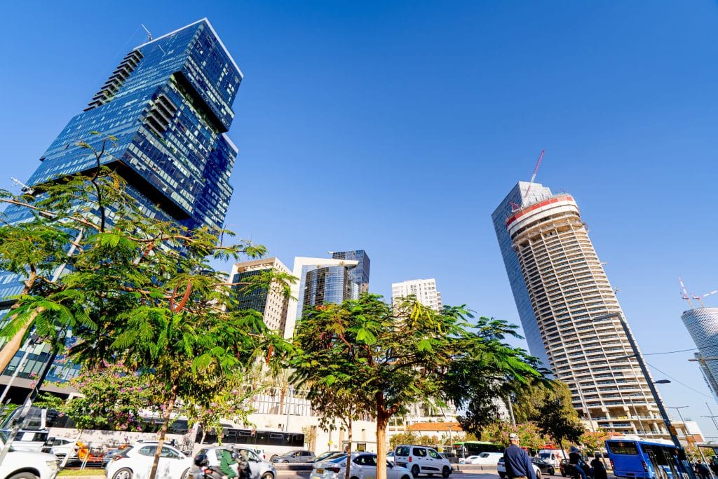 SKN | Israeli Indices Start the Day with Minimal Changes – Focus on TA-35 and Bond Market Movements