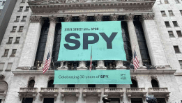 SKN | SPDR S&P 500 ETF Opens 2025 Steady as Investors Weigh Valuations and Policy Signals