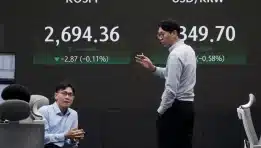 SKN | Asian Markets Start the Week Mixed as Korea Advances While Japan and Hong Kong Slide
