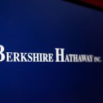 SKN | Why Did Berkshire Cut Amazon and Buy the New York Times? Buffett’s Final Portfolio Shift Explained