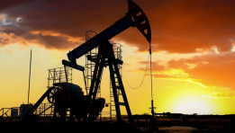 SKN | Oil Holds Steady Despite Large U.S. Crude Build: Are Supply Risks Quietly Capping the Downside?