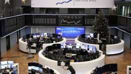 SKN | European Markets Trade Sideways as Currency Softness and Blue-Chip Weakness Cap Gains