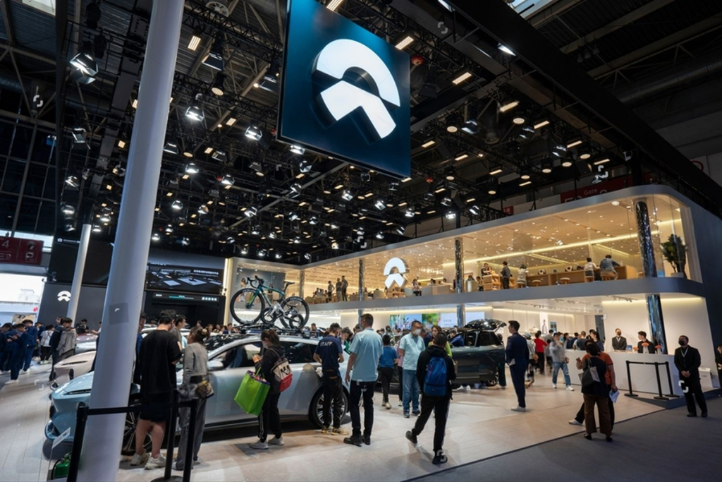 SKN | NIO Shares Jump as Earnings Narrow Losses and Growth Outlook Recalibrates