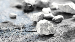 SKN | iShares Silver Trust Surges as Silver Momentum Accelerates in February Trading