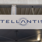SKN | Stellantis Shares Slide After $26B Write-Down Raises Questions Over EV Strategy