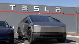 SKN | Tesla Shares Slide After Cheaper Cybertruck Reveal: Margin Pressure or Strategic Masterstroke?