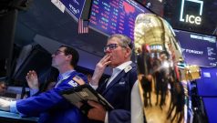 SKN | U.S. Markets Trade Sideways as Tech Strength Offsets Small-Cap Weakness