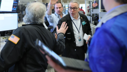 SKN | Wall Street Slides Sharply as Dow Drops 1.66% and Small Caps Lead Losses