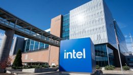 SKN | Intel (INTC) Stock Rebounds After Pullback: Is the Turnaround Worth the Premium?