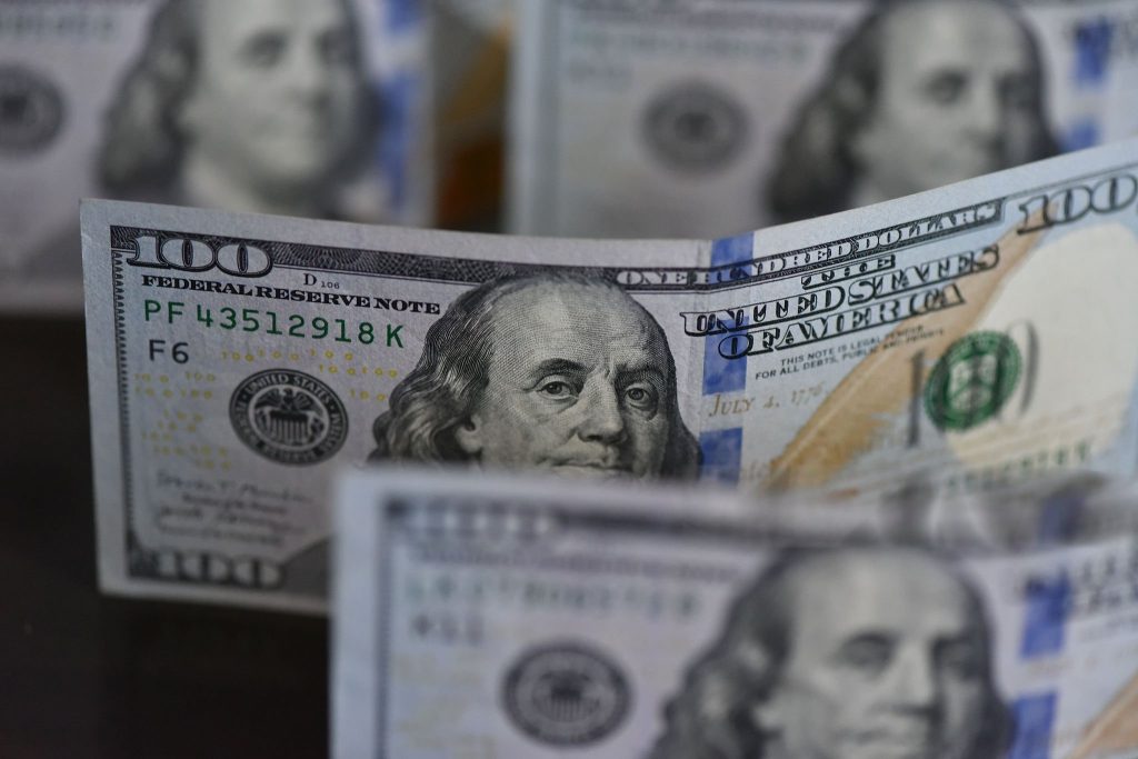 SKN | Dollar Surges as Traders Price in War Risk: Safe-Haven Demand Reshapes Global FX Markets