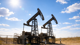 SKN | Oil Prices Surge Above $72: Is the Strait of Hormuz Crisis Triggering a New Energy Shock?