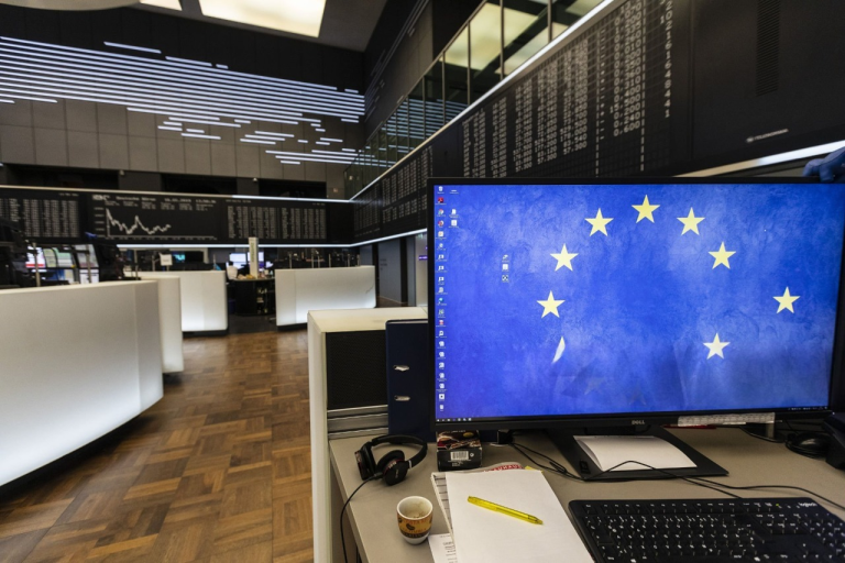 SKN | Will the Euro Currency Index Maintain its Resilient Baseline Following Mid-Week Volatility?