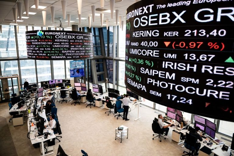 SKN | European Markets Close Lower as Broad Weakness Signals Cooling Investor Sentiment