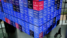 SKN | Financial Stocks Slide: Why Bread Financial, Perella Weinberg, Donnelley Financial, PROG, and Sallie Mae Are Trading Lower