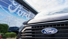 SKN | Ford Stock Slides This Week: What Is Driving the Pressure on the Auto Giant?