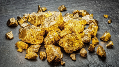 SKN | Gold Retreats as Higher-for-Longer Rate Expectations Offset Geopolitical Risk Premium