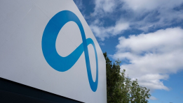 SKN | Meta Falls Below $600: Temporary Pullback or Strategic Entry Point?