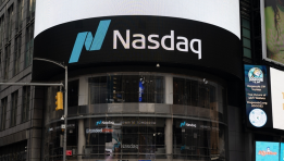 SKN | Nasdaq Holds Firm Above 22,000: Can Tech Momentum Sustain the Market Rally?