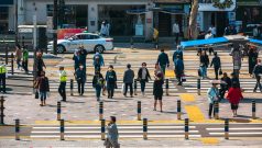 SKN | Asian Markets Open Mixed as India’s Sensex Leads Gains While South Korea’s Kospi Slides