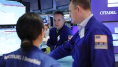 SKN | Wall Street Slides as Volatility Surges: Dow, S&P 500 and Nasdaq Drop While VIX Jumps