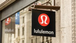 SKN | Lululemon Price Target Cut by Jefferies Ahead of Earnings as Leadership Concerns Grow
