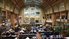 SKN | European Stocks Close Lower as Investors Weigh Economic Signals Across the Eurozone