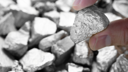 SKN | SLV Rises Over 3% on March 6 as Investors Turn to Silver Amid Market Volatility