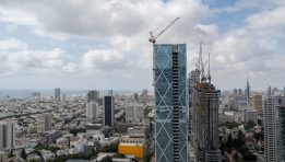 SKN | Leveraged Exposure in Semiconductor Stocks: Understanding the Defiance Daily Target 2X Long SMCI ETF