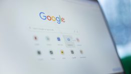 SKN | Big Tech Stocks Retreat as Meta and Google Face Liability Rulings Over Addiction Harm