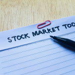 SKN | U.S. Stocks Extend Weekly Losses as $100 Oil Rekindles Global Inflation Concerns