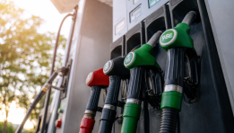 SKN | Did Oil Just Peak? Prices Plunge 9% as Trump Pauses Iran Strikes