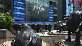 SKN | Hang Seng Secures a 4.46% Weekly Gain After Dramatic Friday Surge: Are Hong Kong Equities Rebounding?