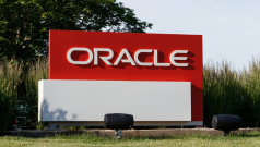 SKN | Oracle Stock at Multi-Year Valuation Lows: Opportunity Emerging or Growth Concerns Rising?
