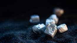 SKN | iShares Silver Trust (SLV) Holds Gains on April 06 as Precious Metals Consolidate