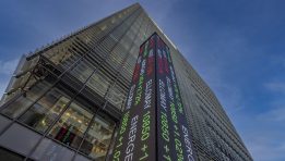 SKN | Can the TA Banks 5 Index Leverage Its 1.38% Friday Rally to Overcome Weekly Volatility?