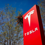 SKN | Tesla’s Optimus Robot Moves Closer to Commercial Reality as AI Robotics Race Intensifies