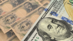 SKN | Dollar Strengthens Ahead of Fed Decision as Yen Slides Past 160—What It Signals for Global Markets