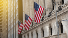 SKN | Are Markets Bracing for an $800 Billion Earnings Shock as Options Signal Rising Volatility?
