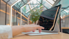 SKN | Bond Markets Brace for Volatility as Federal Reserve Transition Keeps Powell at the Helm