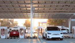 SKN | Is Tesla Facing a Structural Slowdown as Deliveries Miss and Growth Bets Move Further Out?