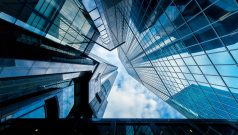 SKN | Can Victory Giant’s $2.2 Billion Hong Kong IPO Succeed in a Volatile Market Environment?