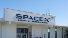 SKN | SpaceX IPO at $2 Trillion? Valuation Ambitions Signal New Era for Private Space Markets