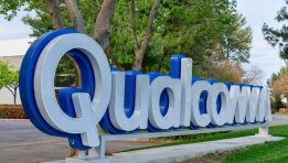 SKN | Qualcomm Leads Chip Stock Selloff as Inflation Fears Shake AI Rally