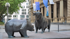 SKN | European Markets Close Higher as Core Indices Advance While UK Stocks Lag