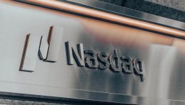 SKN | NASDAQ Composite Surges 4.51% in Strong Weekly Rebound as Tech Momentum Accelerates