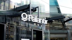 SKN | Palantir Q1 Earnings in Focus as AI Momentum and Government Demand Drive Growth