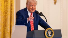 SKN | Trump Signals U.S. Intervention in Hormuz as Maritime Risk Escalates for Trapped Shipping Vessels