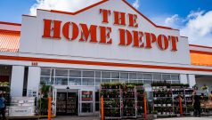 SKN | Is Home Depot Facing a Long-Term Slowdown as Consumers Delay Major Renovation Projects?