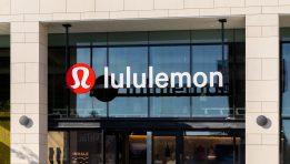 SKN | Lululemon Shares Slide Despite Broader Market Gains as Investors Await Earnings Report